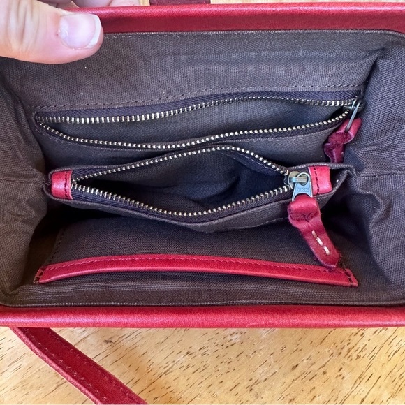 Red Leather Crossbody Hinged Closure Mini Bag - Picture 4 of 10